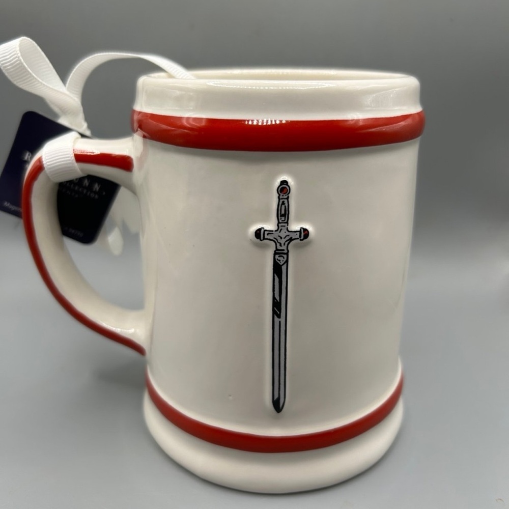 Rae Dunn Harry Potter Gryffindor Mug With Crest BRAND NEW DESIGN - Picture 3 of 3